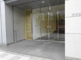 赤坂室町ビル エントランス
