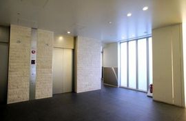 赤坂室町ビル エレベーター