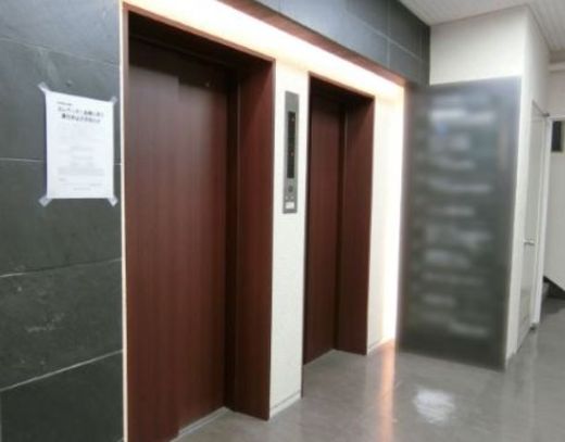 神田東山ビル エレベーター