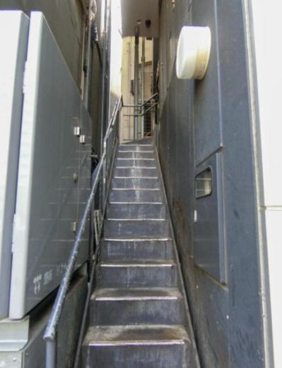富士ビル(品川) 階段