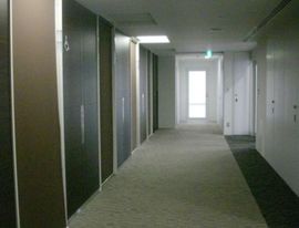 安全ビル(赤坂見附) 廊下　エレベーターホール