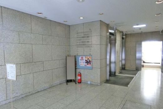 五番町センタービル エントランス