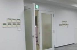 五番町センタービル 貸室出入り口