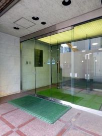サクラビル 出入り口