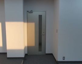 住友商事神田和泉町ビル 出入り口