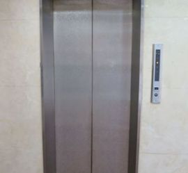 ホンダビル エレベーター