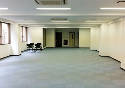 タカコービル 室内