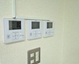 エイケイエス八丁堀ビル 設備　スイッチ