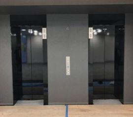グリーンスクエア新宿 エレベーター
