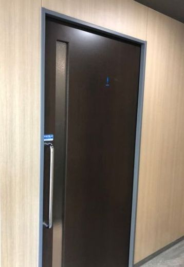 グリーンスクエア新宿 トイレ入口