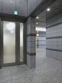 虎ノ門高木ビル 廊下