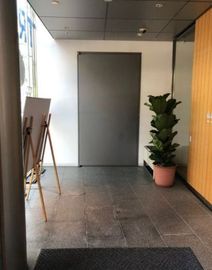 麹町昭文社HDビル 廊下