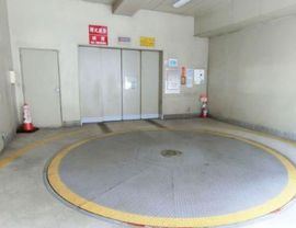 三田鈴木ビル 駐車場　機械式
