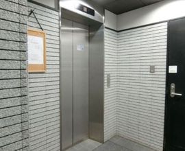 浜町プログレスビル エレベーター