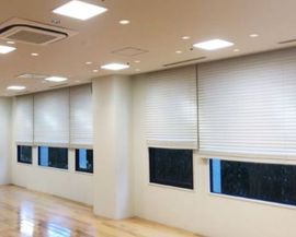 新紀尾井町ビル 窓