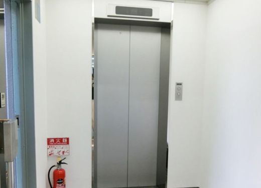 ウンピン神田ビル エレベーター