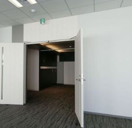 BIZCORE赤坂見附 出入り口