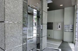 JR八丁堀 エレベーター