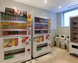 イヌイビル・カチドキ 自動販売機