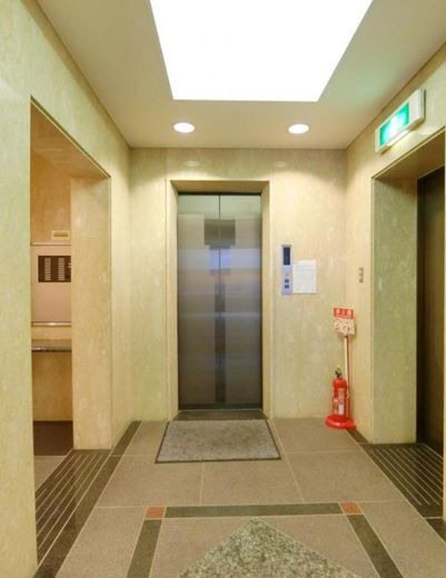 新京橋ビル エレベーター