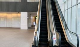 銀座松竹スクエア 階段