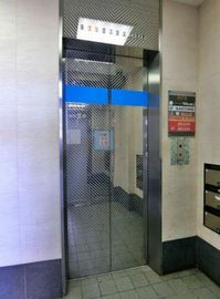 エビスファーストビル 乗り口