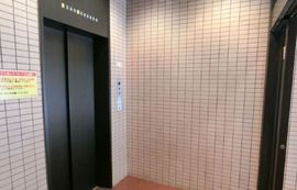 パークノヴァお茶の水ビル エントランス