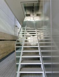 ESCALIER五番町 階段