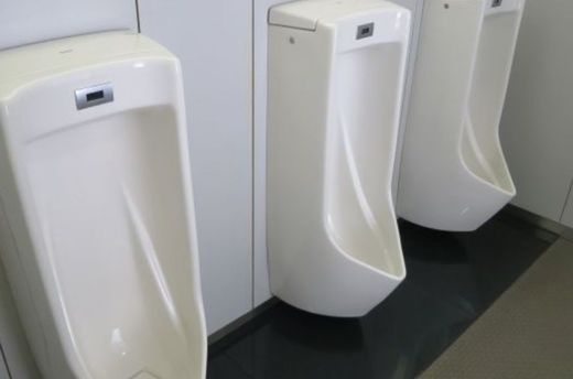 品川シーサイドウエストタワー 男性用トイレ