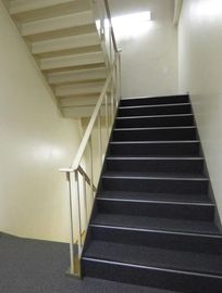 TOKYU REIT 虎ノ門 階段