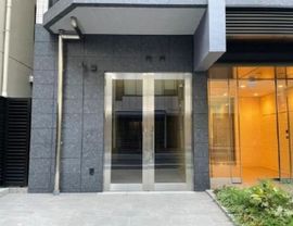 オープンレジデンシア千代田外神田(店舗・事務所) エントランス