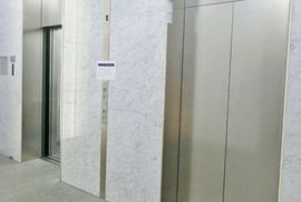 日新青山ビル エレベーター