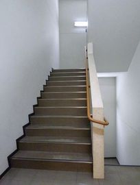 NMF竹橋ビル 階段