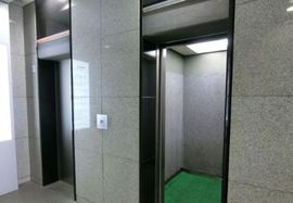 JRE銀座三丁目ビル エレベーター