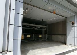 JRE銀座三丁目ビル 駐車場