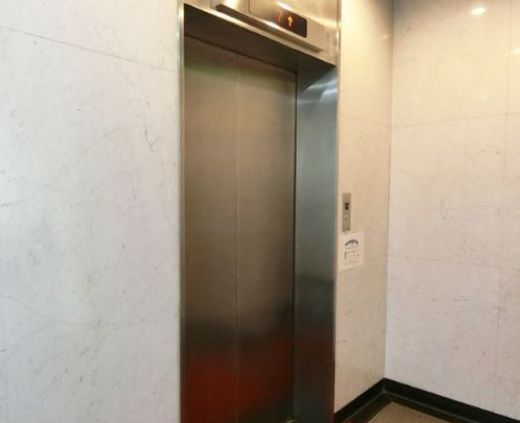 アルカディアビル エレベーター　写真