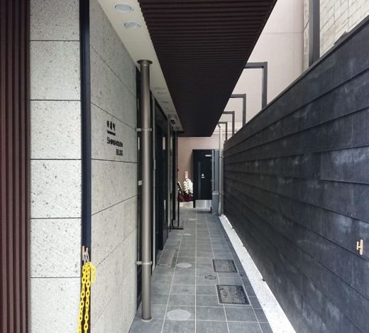 田村町 Shinshodoh BLDG エントランスホール　写真