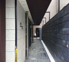 田村町 Shinshodoh BLDG エントランスホール　写真
