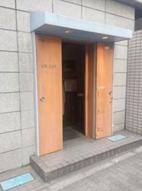 クレイン虎ノ門ビル 1階入口　写真