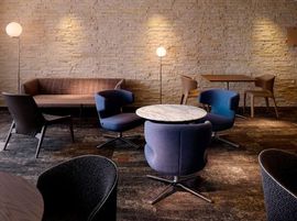 オランダヒルズ森タワーRoP ラウンジ　写真
