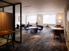 オランダヒルズ森タワーRoP ラウンジ　画像