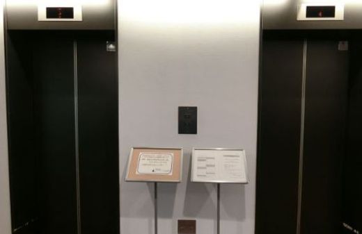 KDX御茶ノ水ビル エレベーター　写真