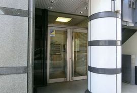 関ビル(溜池山王) エントランス　写真