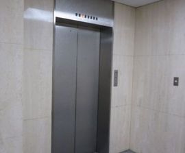 赤坂進興ビル エレベーターホール　写真