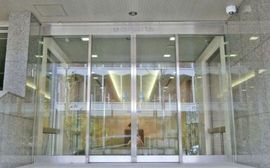 赤坂日本ビル エントランス　画像