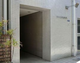ウエスタ六本木 出入り口
