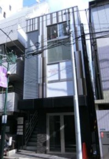 プラティーノ新宿御苑 外観写真