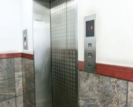 コーラルビル エレベーター