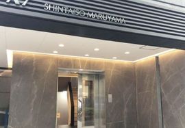 新大宗円山ビル エントランス