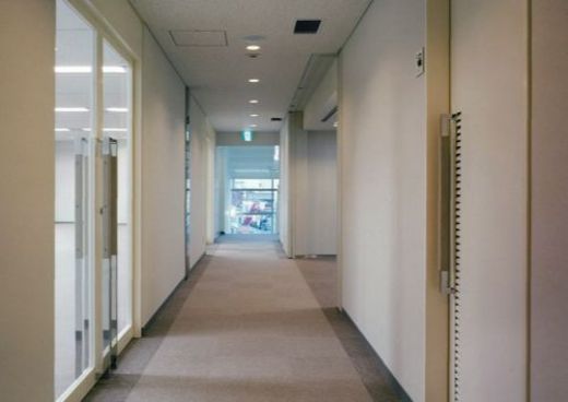 渋谷新南口ビル 廊下　写真